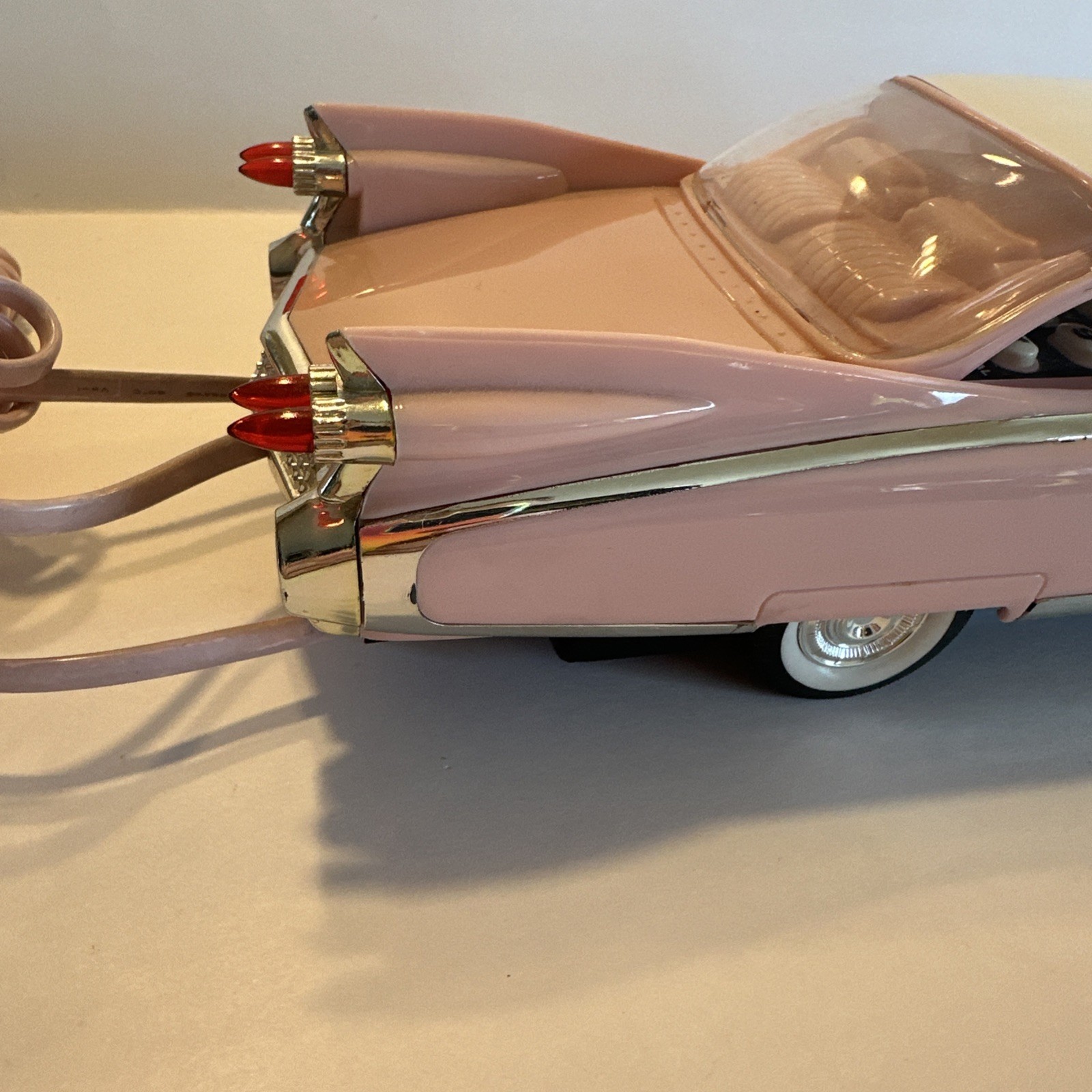 VINTAGE TELEMANIA 1959 PINK CADILLAC ELDORADO  LANDLINE PHONE EC