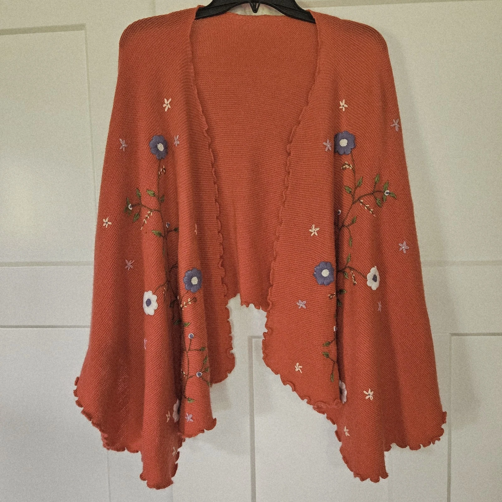 Vintage Boho Crochet Sweater Shawl Poncho Top Floral Embroidered Scalloped Gypsy