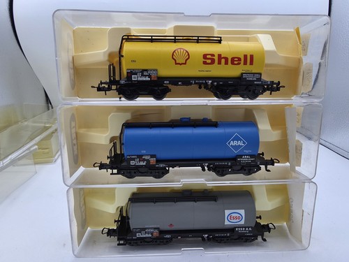 LOT DE 3 WAGON CITERNE ARAL ESSO ET SHELL 1/87 TRIX 23553 23552 23553 TRAIN | Zustand: Occasion
