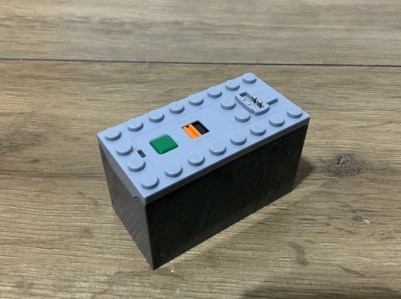LEGO train Set 88000-1 - Power Functions AAA Battery Box Trains carriage