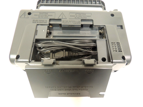 Receptor de radio AM/FM portátil vintage GE modelo 7-2662A con 2 bandas probado funciona - Imagen 4 de 4