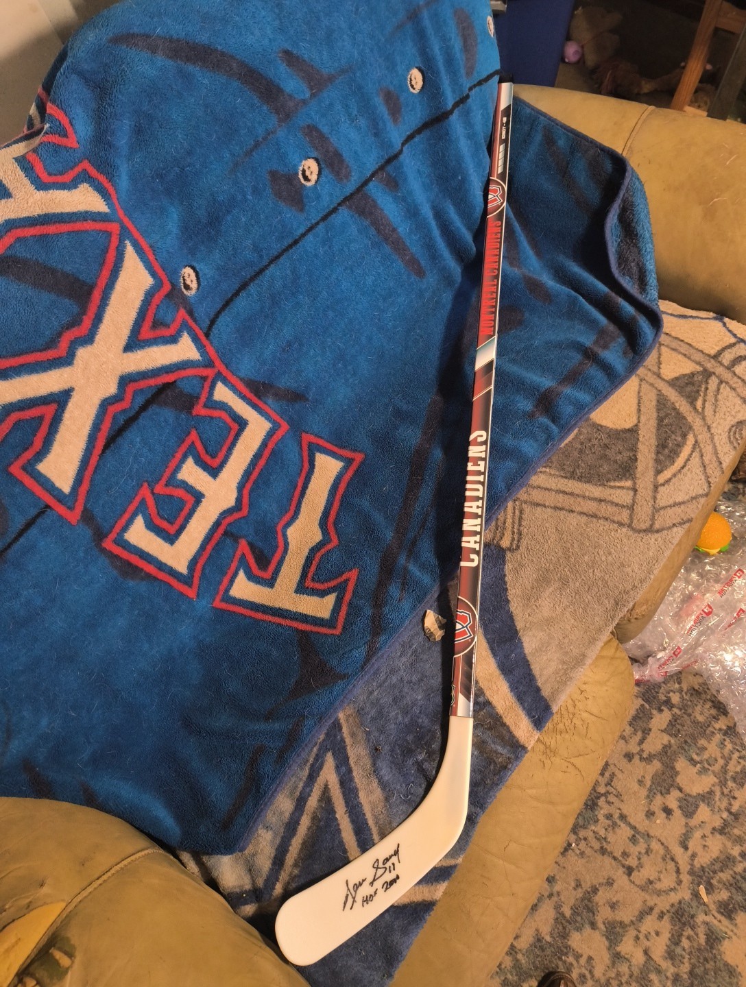 Denis Savard Full Size Signed Montreal Canadians Hockey Stick. Schwartz...