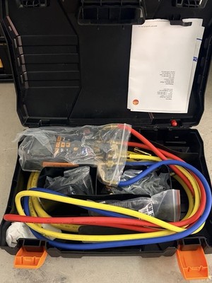 Testo 557S Digital Manifold Gauge Set 4-Valve with Hoses and Carrying Case