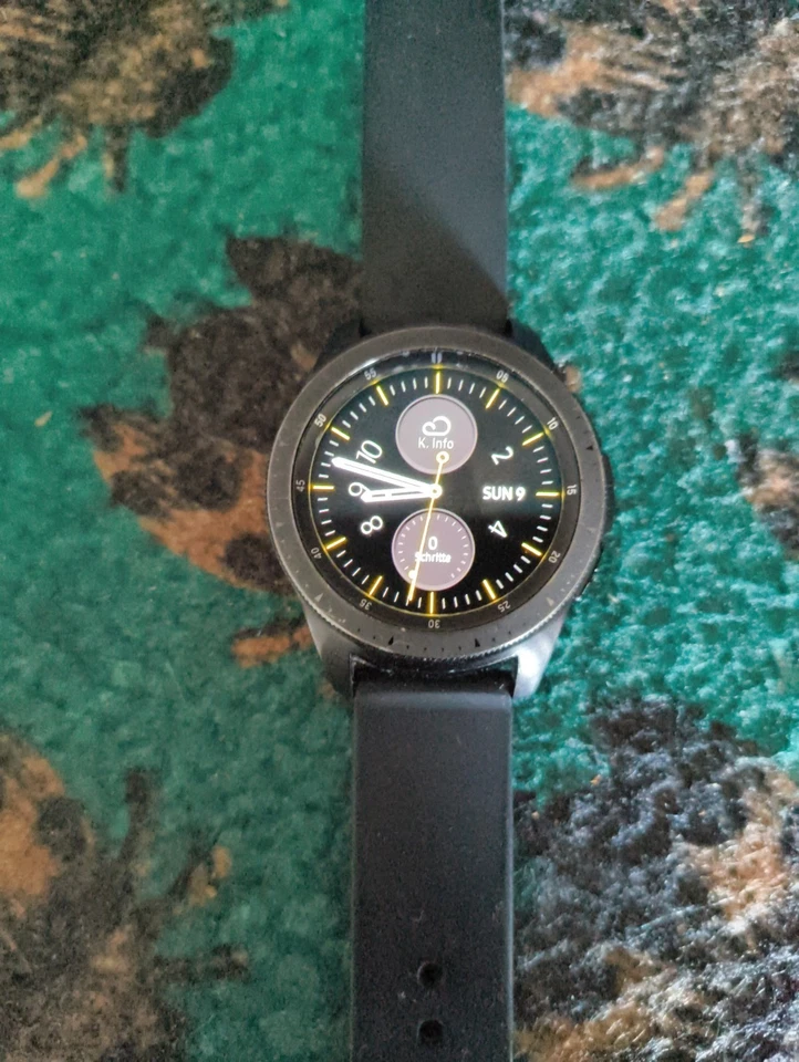 Samsung Galaxy Watch 42 · 42 mm · Bluetooth, Foto 1 von 5