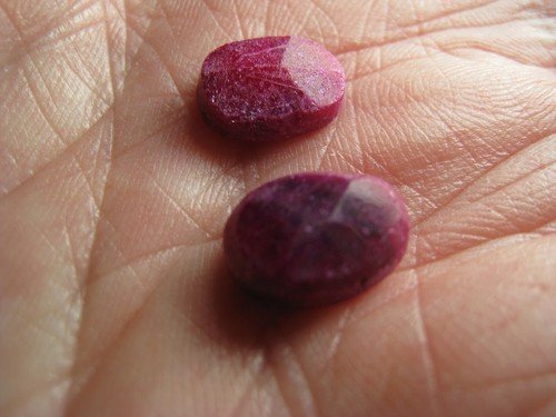 Ruby Oval Facet Gemstone Pair Lot Of 2 India 9 Carats Total - Picture 19 of 24