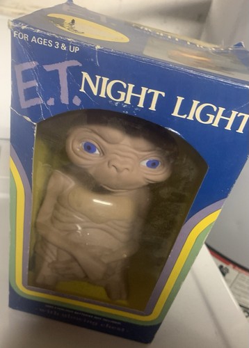 1982 Star power ET Night Light With Glowing Chest Vintage In Good Condition - Picture 4 of 4