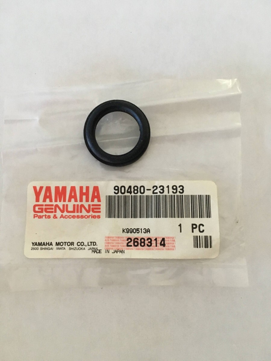 ． KAWASAKI RUBBER GROMMET OIL PUMP/ XJ-550,650,750 ,XS-360,400