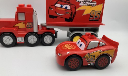 Lego Duplo Building Toy Figure MACK SEMI TRUCK & LIGHTNING Cars Trailer Set - Picture 4 of 8