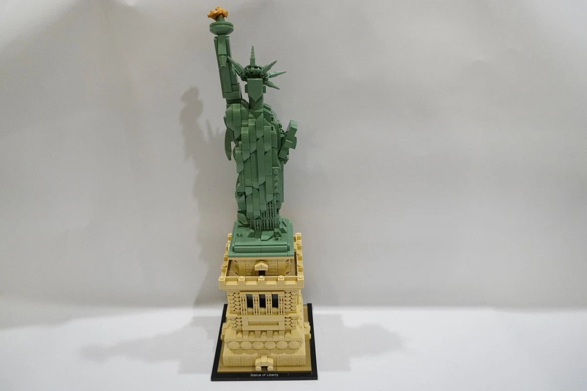 Lego Architecture Statue Of Liberty 21042 99.5 Complete READ