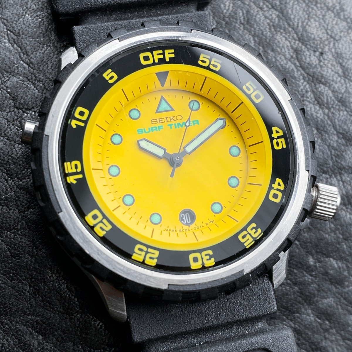 BROKEN!!! 80s VINTAGE SEIKO DIVER SURF TIMER 8C25-0010 BROKEN!!! 80s VINTAGE SEIKO DIVER SURF TIMER 8C25-0010