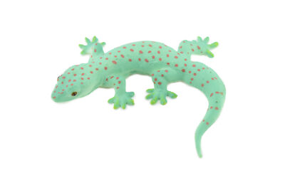 Green Anole Gecko, Hand Painted, Realistic Toy Figurine Model 2.5'' CH460 BB114