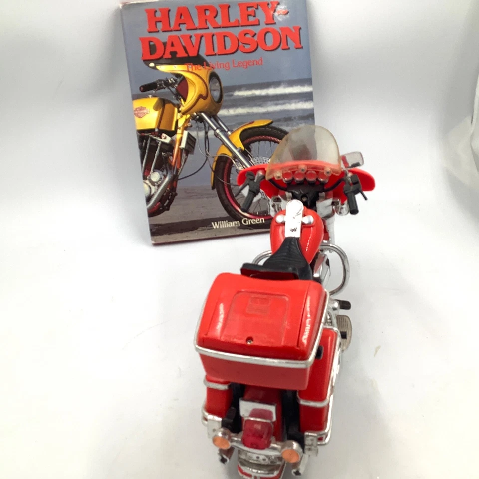 Harley Davidson Plastic Motorcycle 14 x 9 with Sound and The Living Legend Book - Image 4 of 4