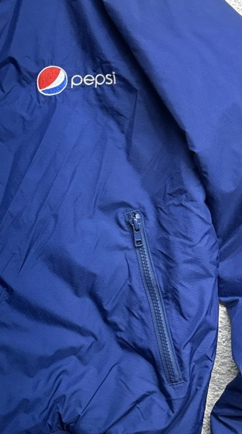 Chaqueta De Colección Pepsi Aramark Para Hombre’s Azul Mediano Aislado Nylon Forrado de Vellón Abrigo de Trabajo Foto 2 de 4