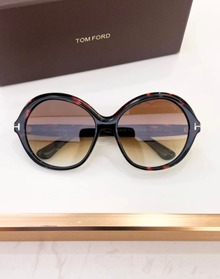 Tom Ford Annabelle Sunglasses TF1282 Dark Havana/Brown With  display picture 3