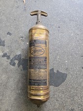 Mb Gpw Willys Ford Wwii Jeep G503 Pyrene Fire Extinguisher And Bracket Mb Gpw Willys Ford Wwii Jeep G503 Pyrene Fire Extinguisher And Bracket