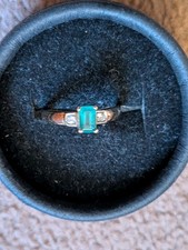 Genuine 18ct Yellow Gold Ring With Diamond And Emerald Size L