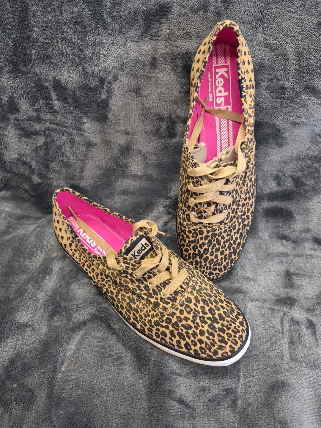 Women's  Sz 8.0 Brown Tie-up New  No Box