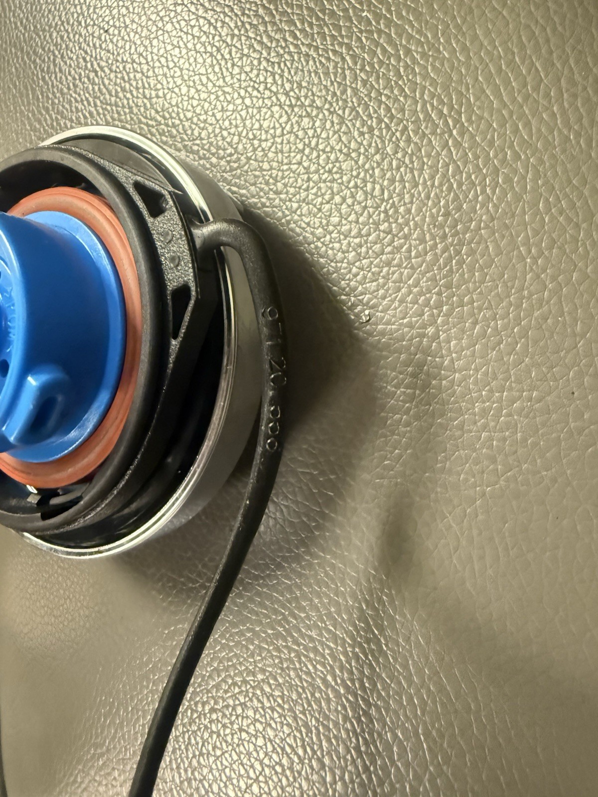 Bentley Bentayga/Continental 2015-22 Fuel Filler Gas Cap 36A201550P