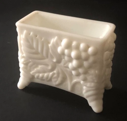 Vintage Square Toothpick Holder In Milk Glass Grape Pattern Westmoreland ?