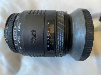 Sigma Zoom-K Multi-Coated Objektiv 1:4~5.6 f=70~210mm