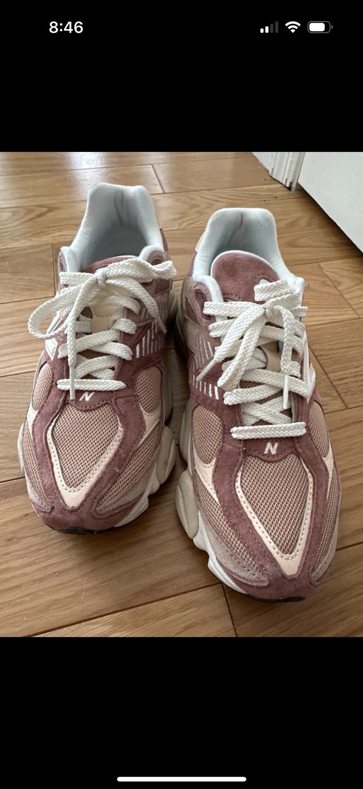 New Balance 9060 Women’s Size 9