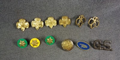12 Girl Scouts Membership Service Star Yellow Button Eagle Brownie Blue Salute