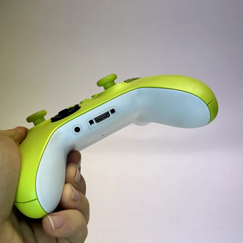 Microsoft Controller Xbox Series X | S Electric Volt Giallo | DRIFT| DESCRIZIONE - Immagine 3 di 4