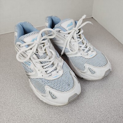Size Avia 5017 White/Blue Womans Cross Running Sneakers