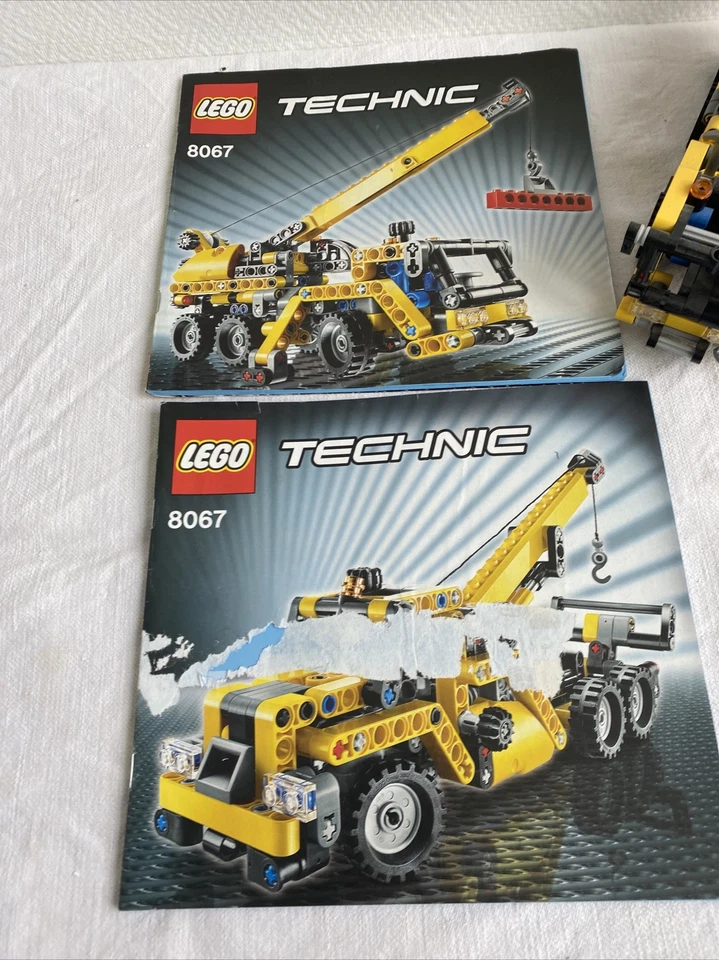 LEGO Technic 8067 Mini Mobile Crane, photo 2 sur 5