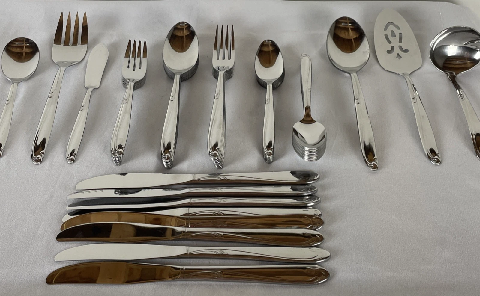 Oneida Paramount Stainless Flatware Set for 8, Serving Pieces, Scroll 1 Side