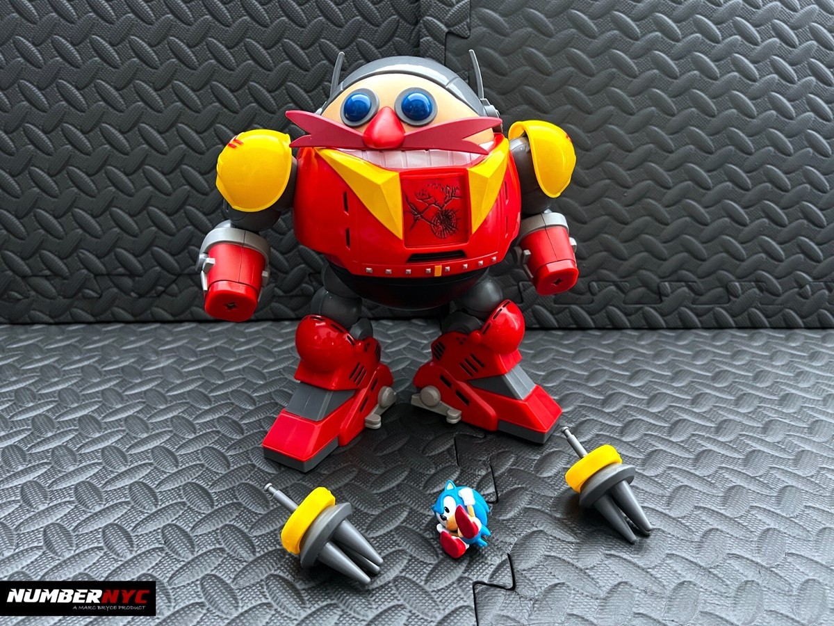 大巨人　ジャイアントマシーンフィギュア Sonic The Hedgehog & Giant Eggman Robot Battle Toy 30th