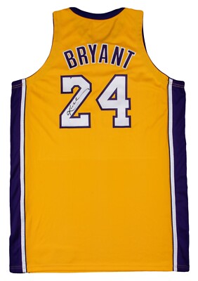 Kobe Bryant Lakers ジャージ 24番 2007-08 Kobe Bryant Signed Game Used 2007-08 Los Angeles Lakers Jersey