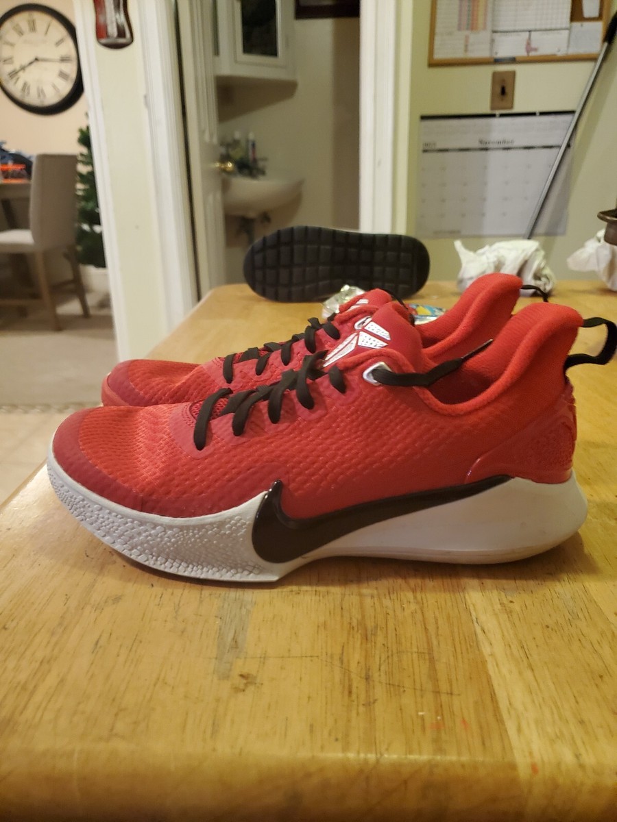 Size 5 - Nike Mamba Focus University Red | eBay