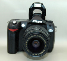 Nikon D70 6.1MP CCD Sensor DSLR W28-80mm+Battery+Charger+CF Card+Strap  (11735)