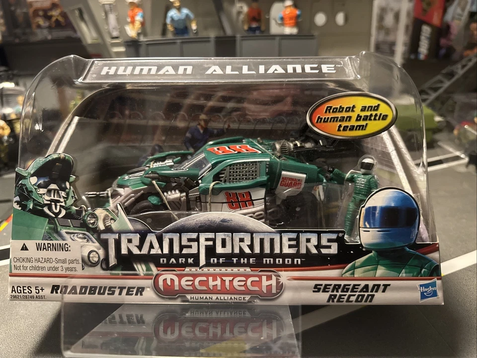 Transformers Dark of the Moon Human Alliance Roadbuster & Sergeant Recon - Image 2 of 4