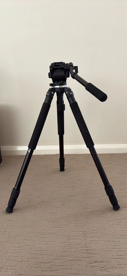 JIE YANG 160cm Pro Video Tripod With Fluid Head And Carry Case JY0509B - Image 2 of 4