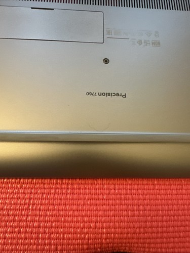 Dell Precision 7760 Base Cover KV0XM 0KV0XM B60 Grade A Missing one screw - Bild 12 von 20