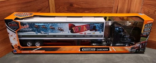 NIB 1:43 SCALE NEW RAY BLAIN'S FARM & FLEET FREIGHTLINER® CASCADIA SEMI - Picture 10 of 10
