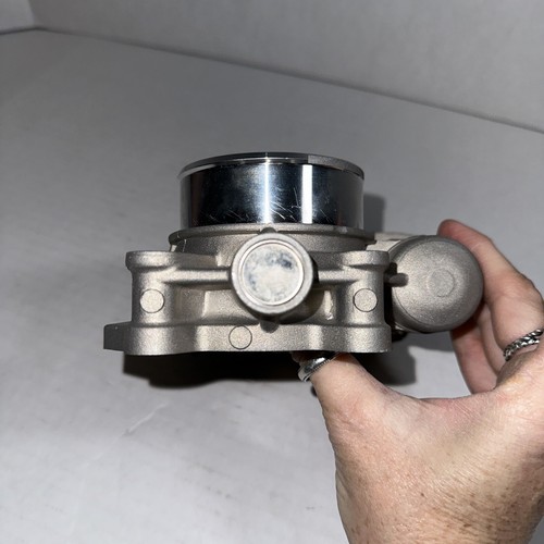 12615516 Complete Throttle Body For Chevy Malibu Buick GMC Pontiac 2009-10 2.4L - Picture 4 of 5