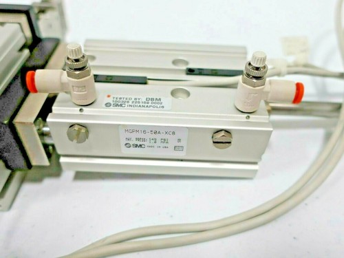 SMC MGPM16-50A-XC8 con cilindro guía SMC MGPM12-25 y MHZ2-10D - 18444 - Imagen 3 de 9