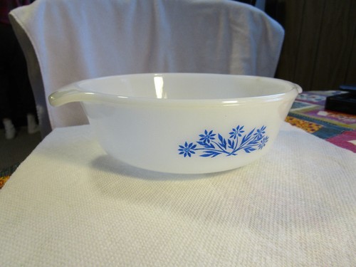 ANCHOR HOCKING FIREKING BLUE FLORAL OVENWARE CASSEROLE DISH/ BOWL~1.5 QT~NICE - Picture 8 of 8