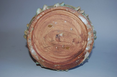 Stoneware brushpot sculpture in shape of bamboo segment with cicada, Japan - Picture 8 of 9