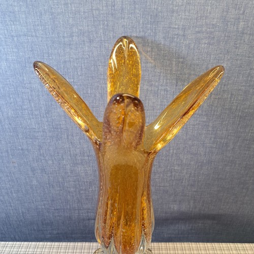 Vintage Viking Art Glass Vase Footed Toed Yellow Four Fingers Handblown - Picture 8 of 9