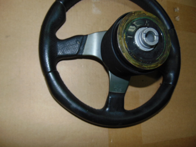 MOMO STEERING WHEEL TYPE D32 BLACK HORN BUTTON + HUB JDM MOMO