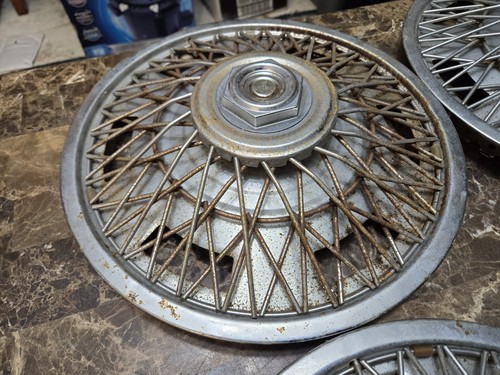 4 VTG CHEVROLET CHEVY Corvette 14" Wire Spoked HUBCAPS RUST & DENTS WHEEL COVERS - Picture 13 of 18
