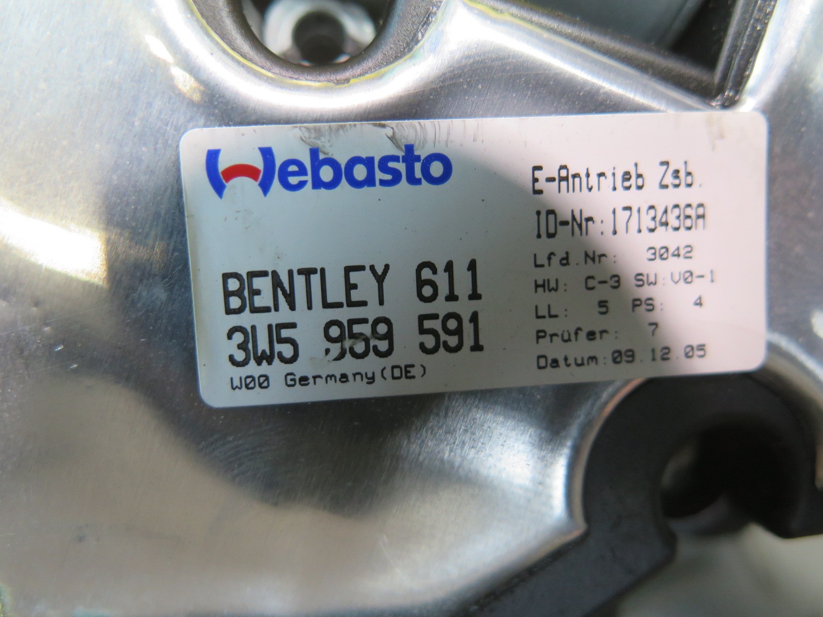 2006-2012 BENTLEY FLYING SPUR FRONT UPPER SUROOF MOON ROOF POWER MOTOR