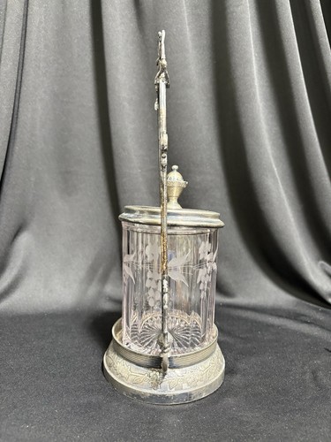 Wilcox Silver Plate Co Pickle Castor Jar with Stand and Tongs #4615 (W) - Picture 4 of 20