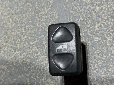02-05 Land Rover Freelander Sunroof Switch Open Control Button YUF101551LNF OEM