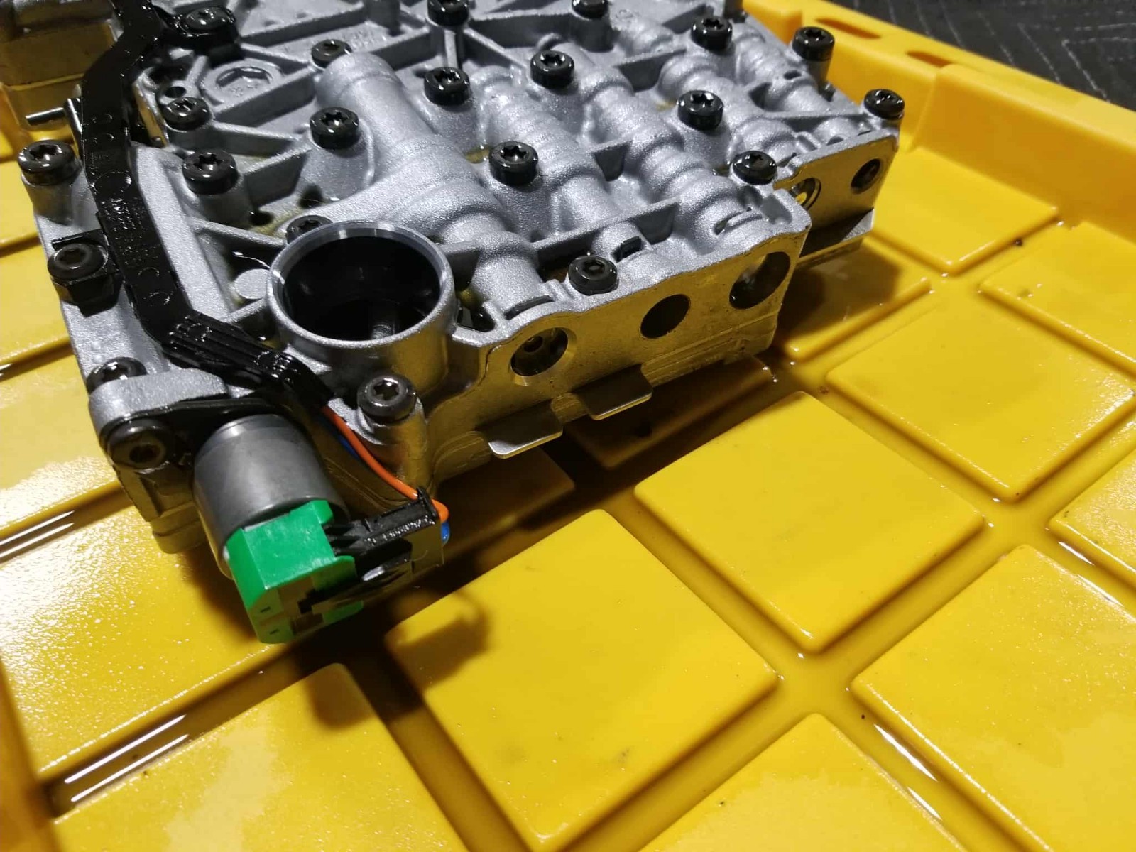 2014-2017 MASERATI GHIBLI AUTOMATIC TRANSMISSION VALVE BODY OEM #138
