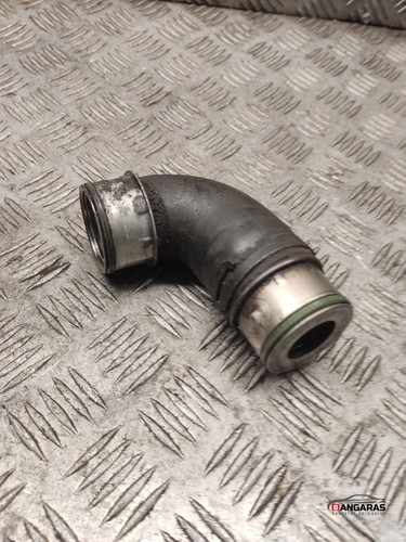 VW PASSAT Variant B6 3C5 Ladeluftkühlerschlauch 038131111b 2.00 Diesel 27293254